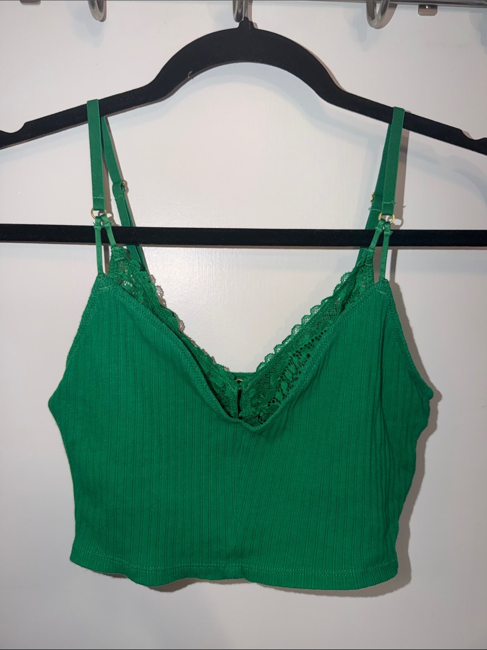 aerie Green Lace Trim Ribbed Cami Top with built in Bra
